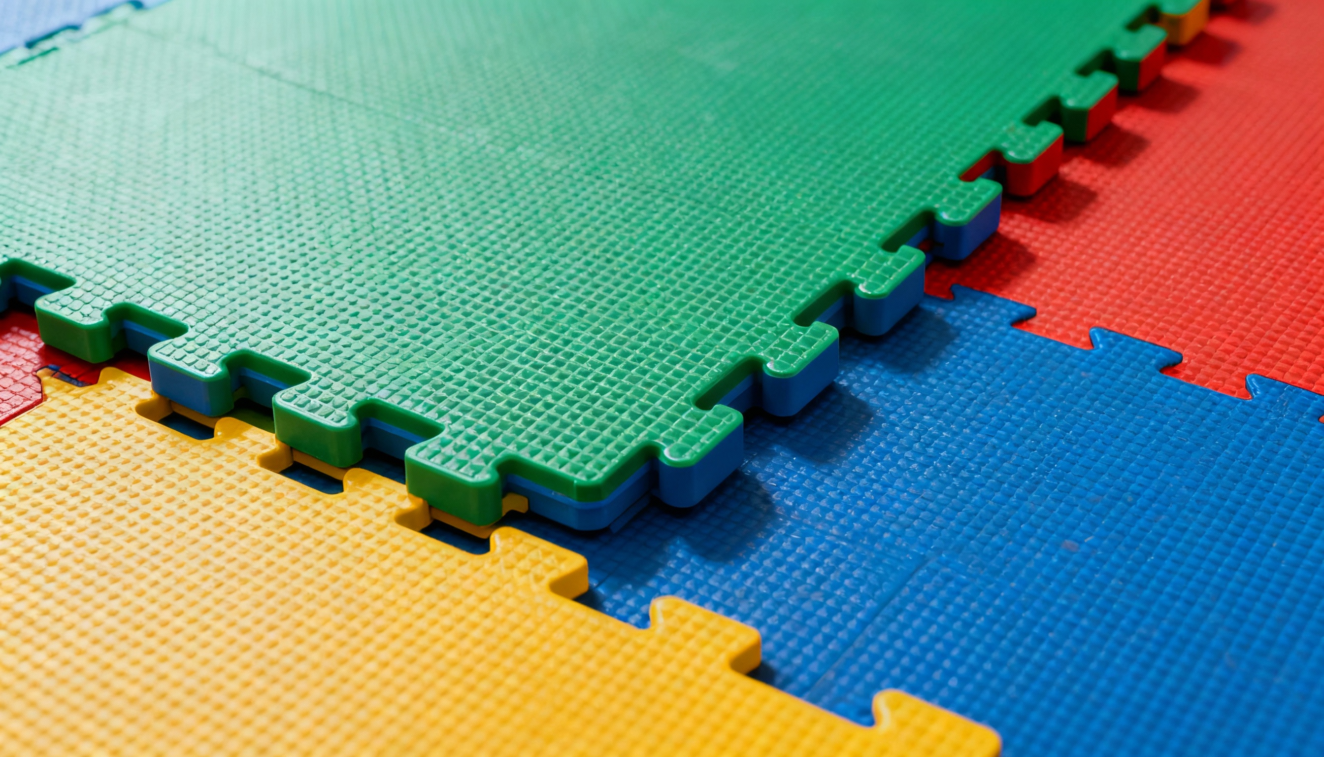 The Complete Buyer's Guide for PP Interlocking Tiles 